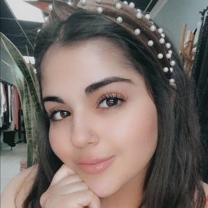 Meet your Posher, Andrea